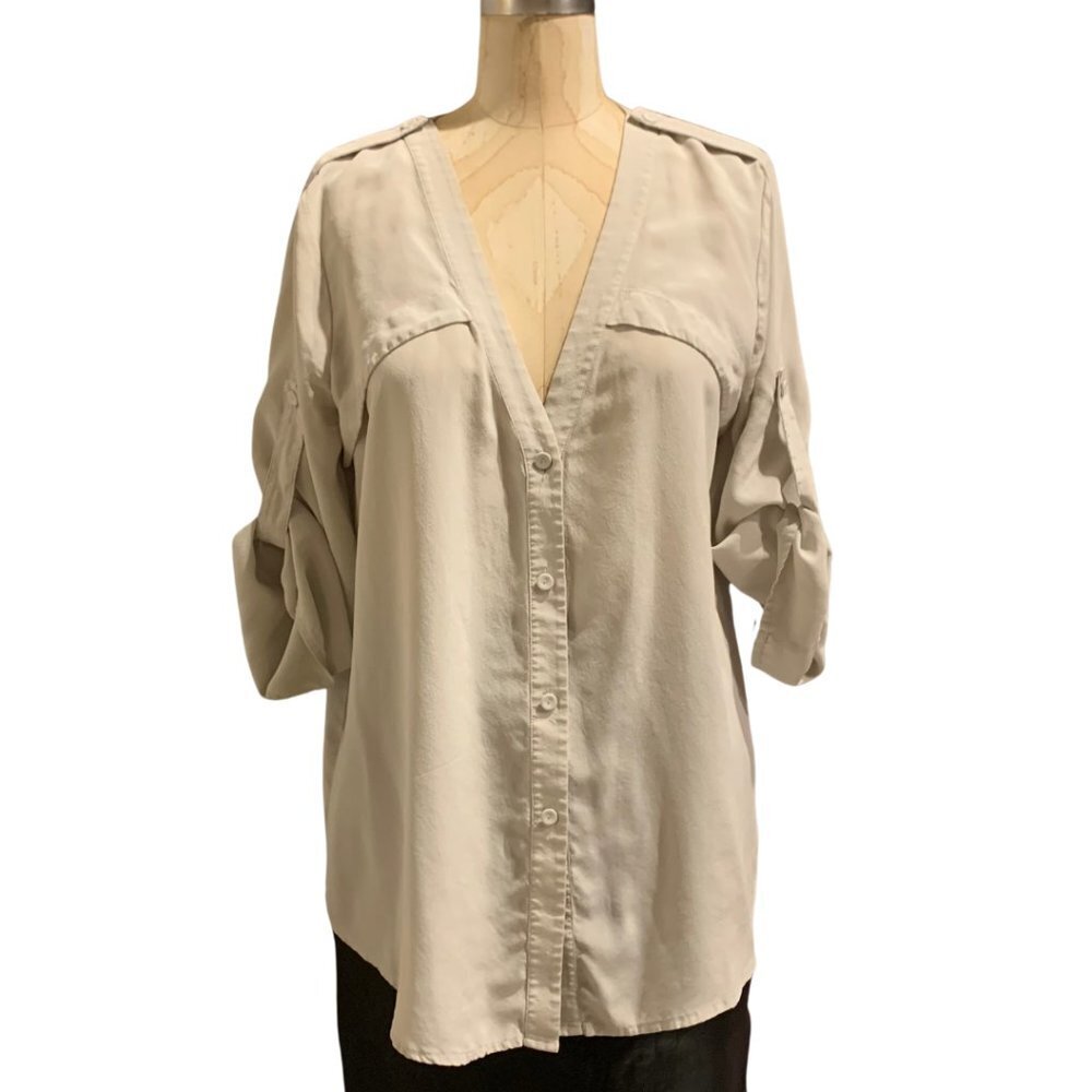 BCBG Grey Silk Button Up Short Sleeve Blouse Size Medium